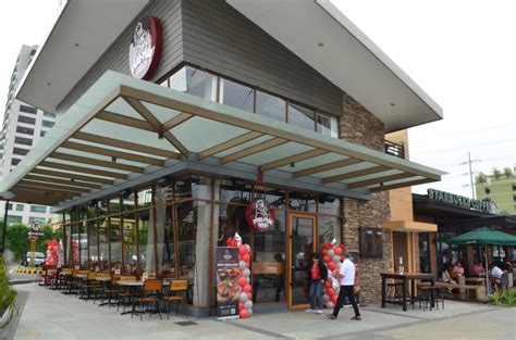 7 Best Bars in Capitol Commons [Update 2024] .